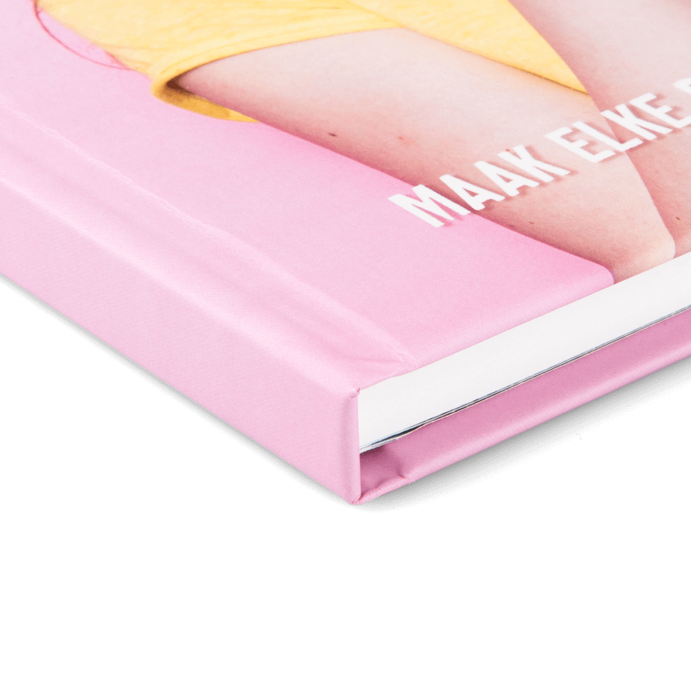 Hardcover boek drukken | Standaard voordelig | Drukwerknodig Hardcover Boek Drukken | Standaard Voordelig | Drukwerknodig